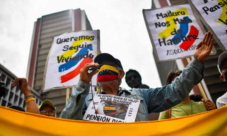 Aseguran que jubilados recibirán los Bs. 10 mil prometidos desde 2022