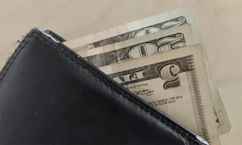 Dólar oficial cierra este miércoles en Bs. 32,51 y el paralelo en Bs. 34,22