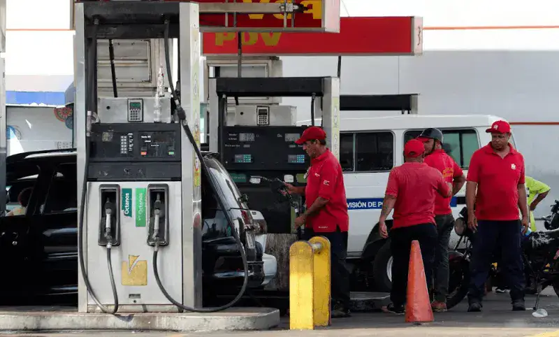 Pdvsa exige a estaciones de servicio pagar facturas