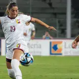 La Vinotinto femenina venció en penales a Argentina