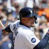 Miguel Cabrera batea 10 imparables en el primer mes de la temporada