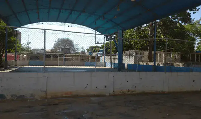 Piden rehabilitación de cancha del sector 5 de San Jacinto