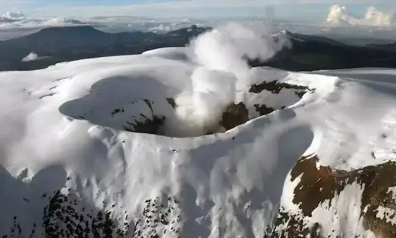 Detectan aumento de actividad sísmica en el volcán Nevado del Ruiz