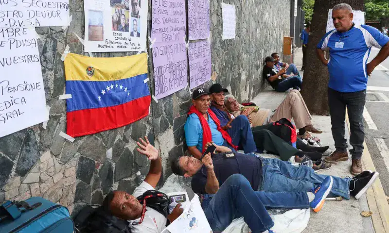 Jubilados de Pdvsa levantan huelga tras acordar reunión con autoridades