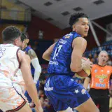 Gigantes sacó un agónico triunfo ante Cangrejeros