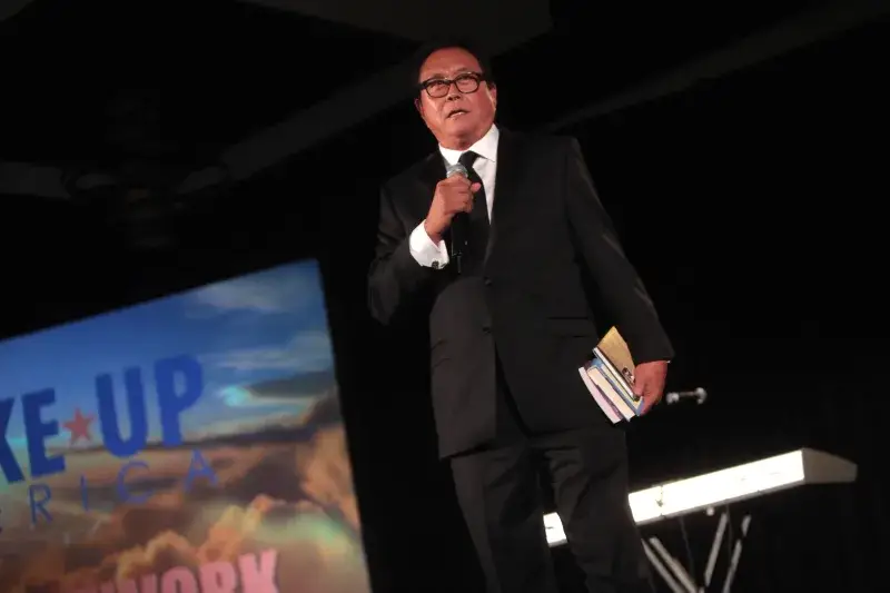 File:Robert Kiyosaki (15161335932).jpg