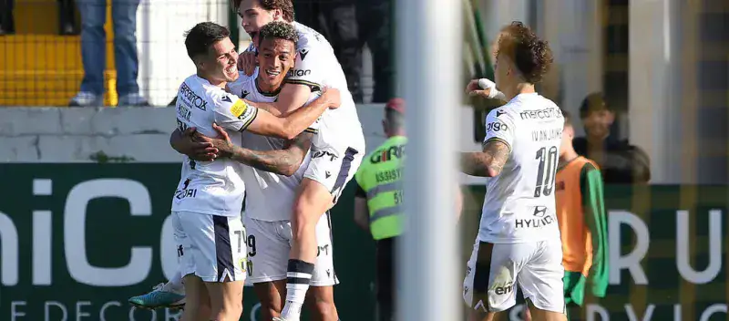 Jhonder Cádiz anotó en el triunfo de Famalicao