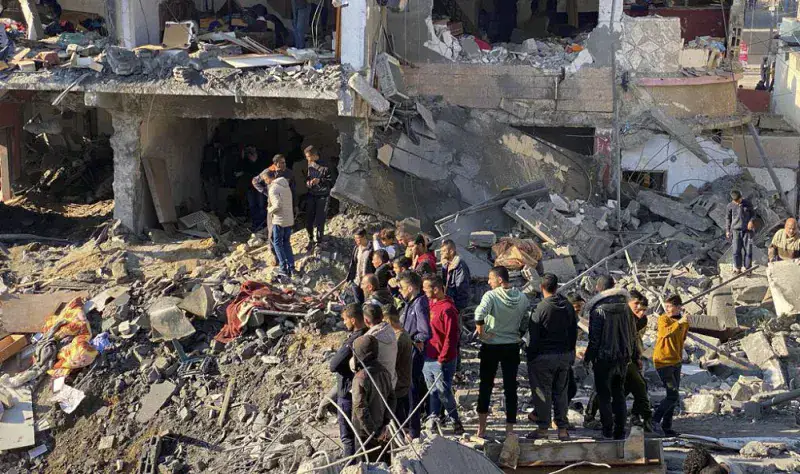 Con más de 240 en últimas horas suben a casi 21.000 los muertos en Gaza