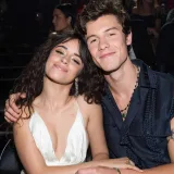 Captan a Camila Cabello y Shawn Mendes besándose en Coachella
