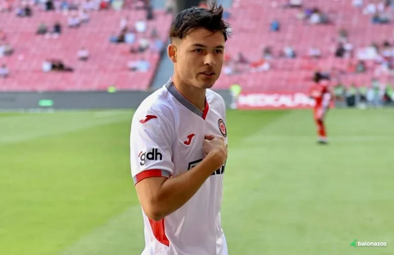 Doblete de Jesús Ramírez comanda goleada del Çorum FK