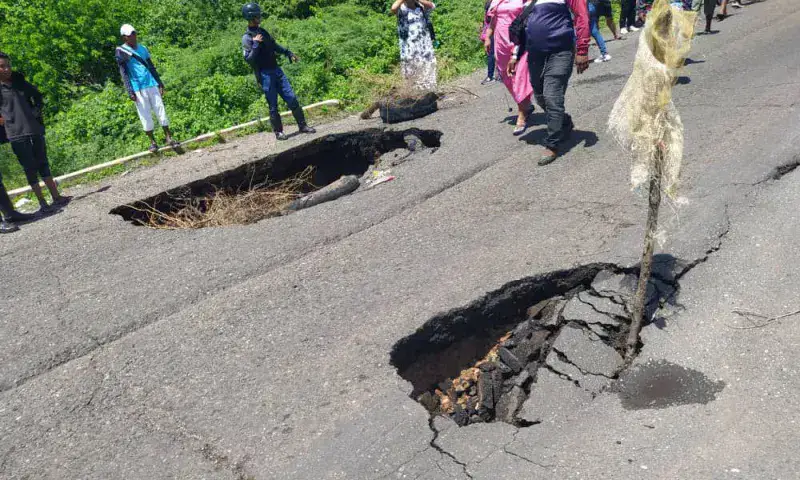 Cerrarán paso en la Troncal del Caribe para reparar "megahuecos"