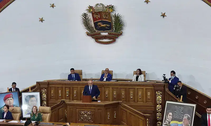 Cabello: Hay más de 10 mil bienes en investigaciones por corrupción
