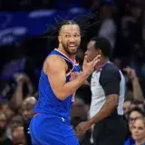 Brunson será operado tras jugar lesionado en los Knicks