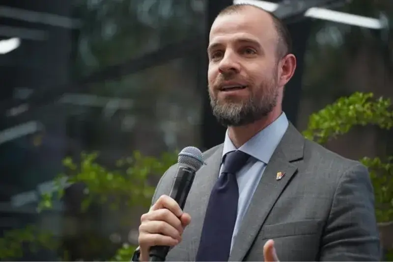 Román Maniglia asume la jefatura del Seniat