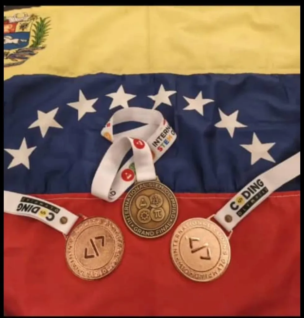 Mateo Pérez brilló con oro en olimpiada STEM