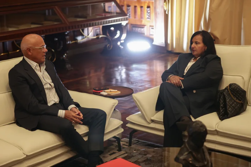 Jorge Rodríguez y Dinorah Figuera acuerdan mesa técnica para diálogo político