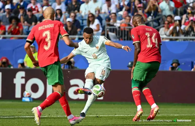 Francia avanza a semifinales tras goleada 2-0 sobre Marruecos