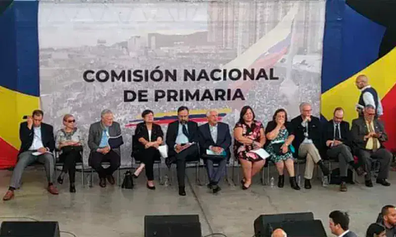 Desmienten rumores sobre renuncia de candidatos a la primaria