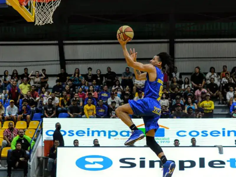 Héroes firmó contundente victoria ante Taurinos