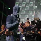 Ryan Reynolds recorrió la Comic-Con disfrazado de Deadpool