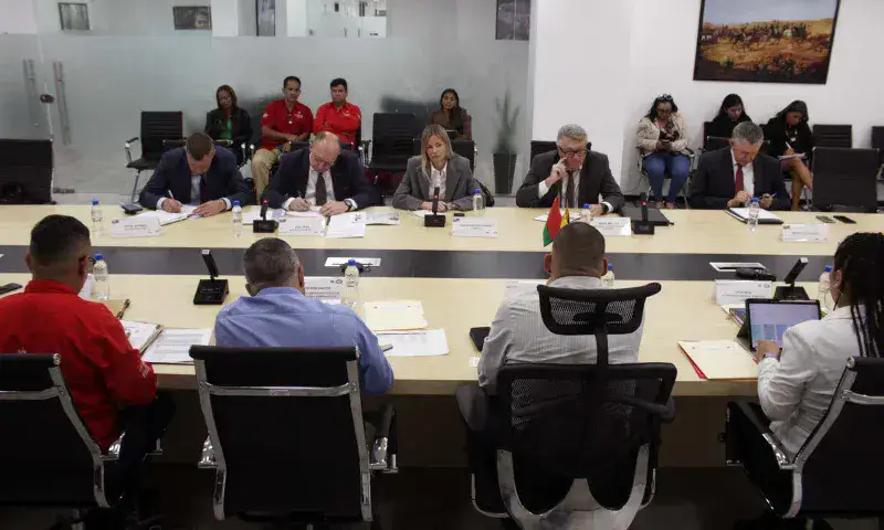 Venezuela y Bielorrusia evalúan estrategias para afianzar relaciones