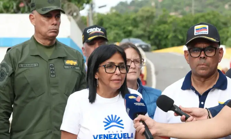 La Guaira recupera 96% de su red eléctrica y 84% del agua