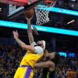 Lakers toman el primero de la serie ante Warriors