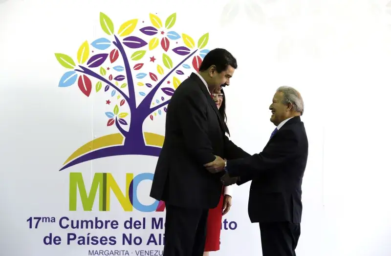 File:XVII Cumbre del Movimiento de paises No-Alineados-Isla Margarita-Venezuela. - 29630025612.jpg