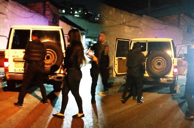 
			Golpeó a su madre por negarle dar dinero para su mujer embarazada		