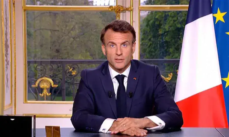 Macron dice que reforma es "necesaria" y propone nuevo pacto social
