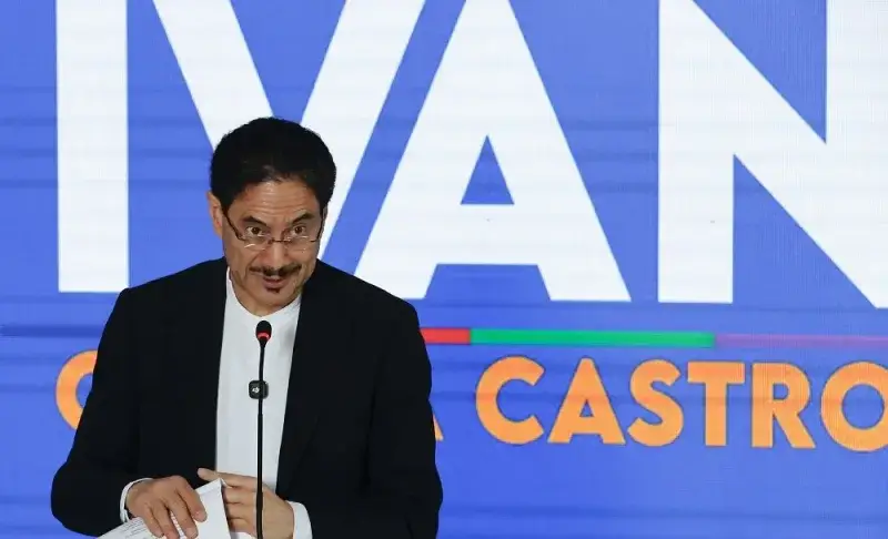 Iván Cepeda acepta el triunfo de Abelardo de la Espriella en Colombia