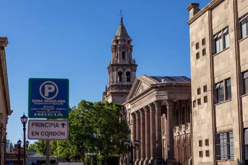 Colonial architecture with a historical building and blue sky in San Luis Potosí, Mexico.