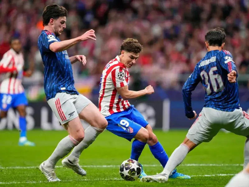 Álvarez seguirá en el Atlético; Barcelona no interesa