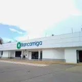 File:Sede Bancamiga Puerto La Cruz.jpg