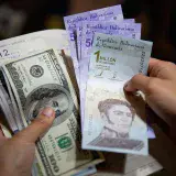 León advierte que la brecha cambiaria sigue distorsionando precios en Venezuela