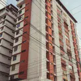 High-rise residential building in Mérida, Venezuela with urban and architectural elements.