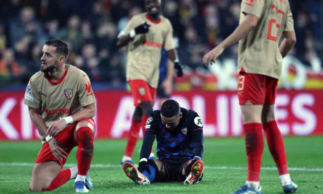 El Sevilla agrava su crisis y se despide de Europa
