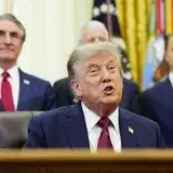Trump dice que Venezuela avanza, pero aún no va a votar