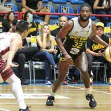Jorge Arrieta inicia con victoria y orgullo en el Peba
