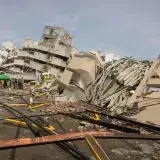 Decenas de edificios colapsan en La Guaira tras terremotos