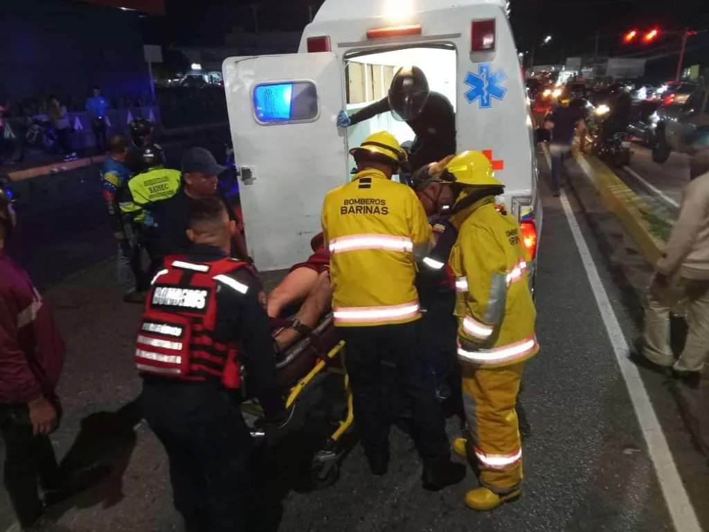 Choque en Barinas deja tres muertos y una mujer grave