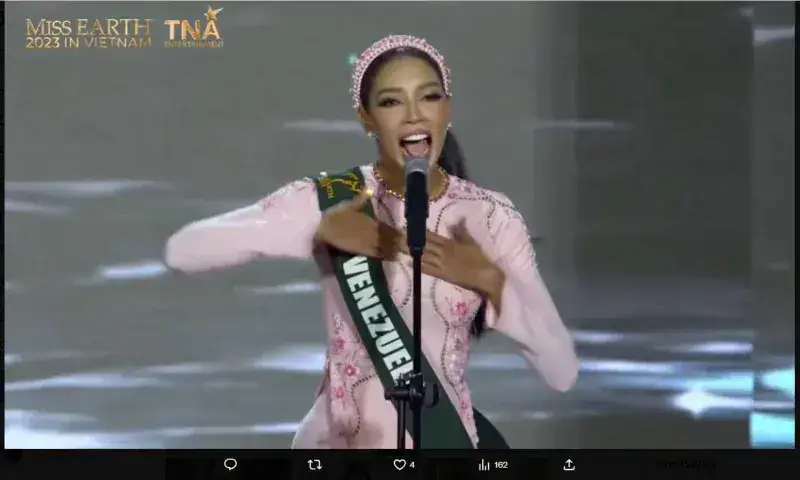 Jhosskaren Smiller conquista el top 12 en el Miss Earth 2023